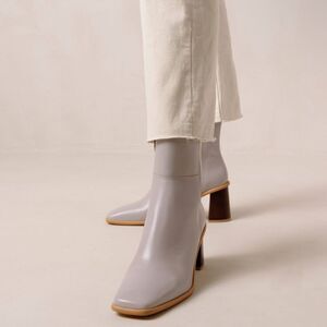 ALOHAS | West Cape Vintage Leather Ankle Boots Size 11 - 11.5